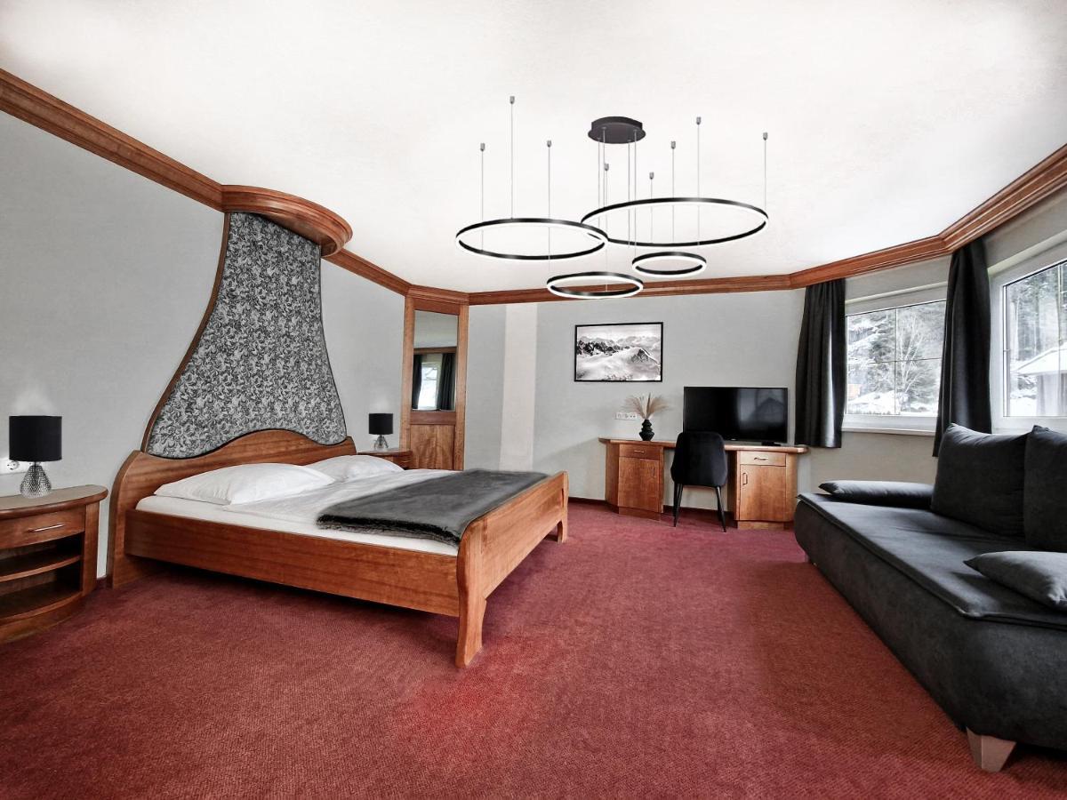 Hotel Laerchenhof Kaunertal Eksteriør billede